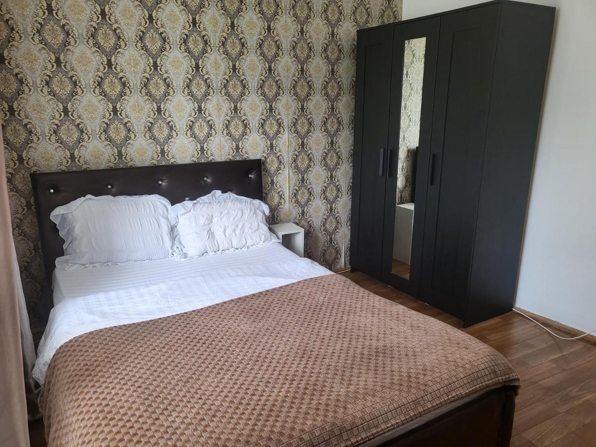 Apartament Cu 3 Camere Chiar In Inima Capitalei บูคาเรสต์ ภายนอก รูปภาพ