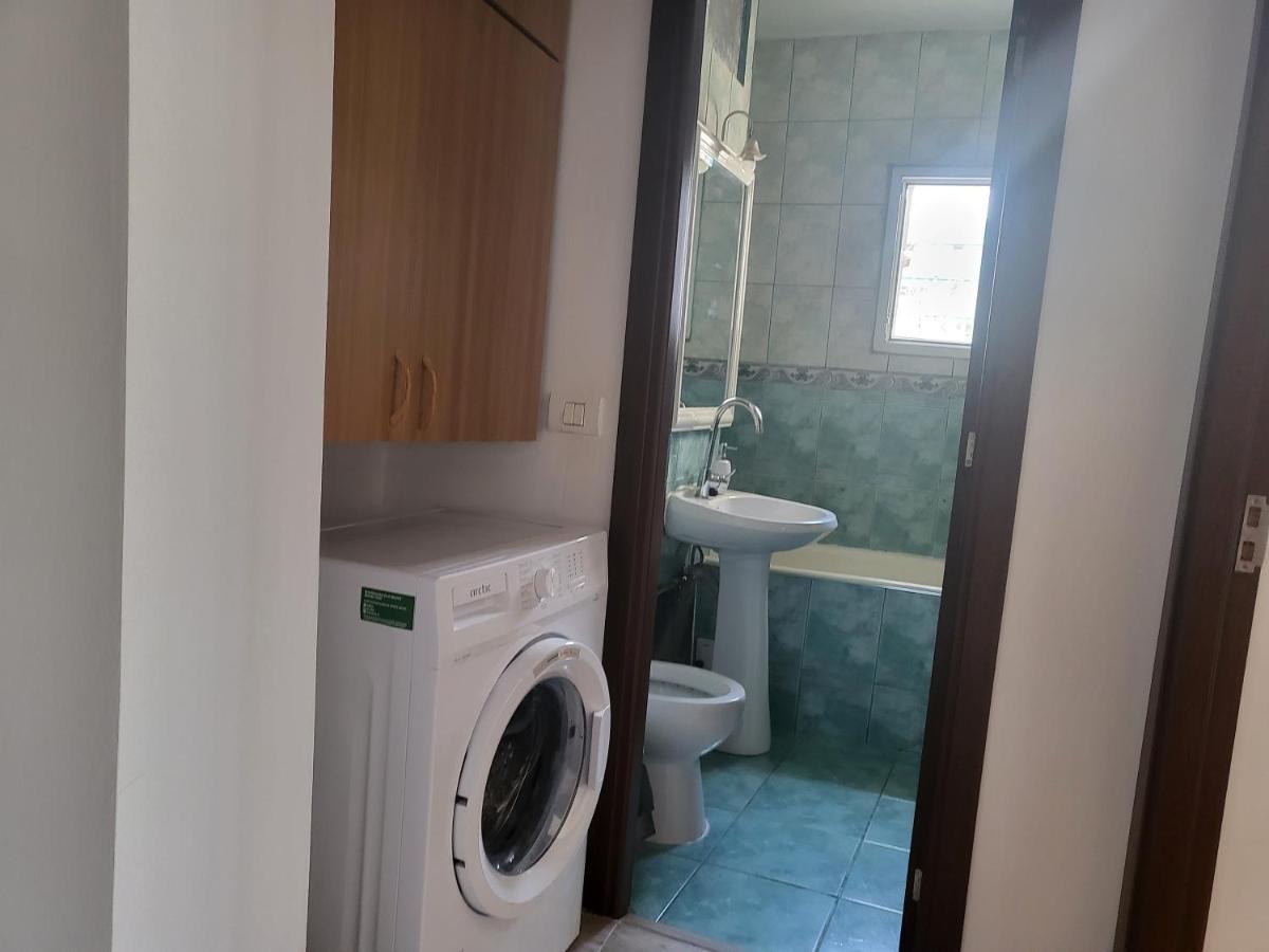 Apartament Cu 3 Camere Chiar In Inima Capitalei บูคาเรสต์ ภายนอก รูปภาพ